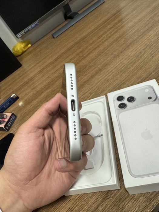 Iphone 17 Pro Max Silver 256 30 сикл
