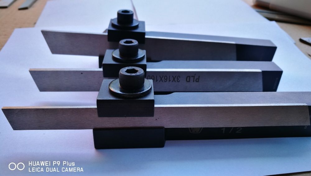 кобалтов нож отрезен трапецовиден