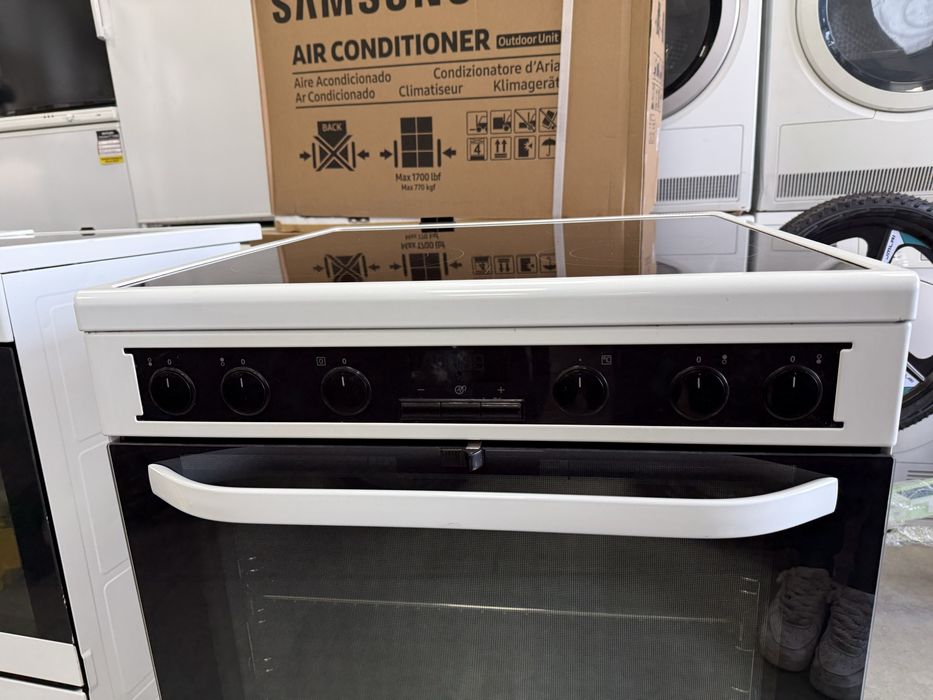 Готварска печка VOSS със керамичен плот-