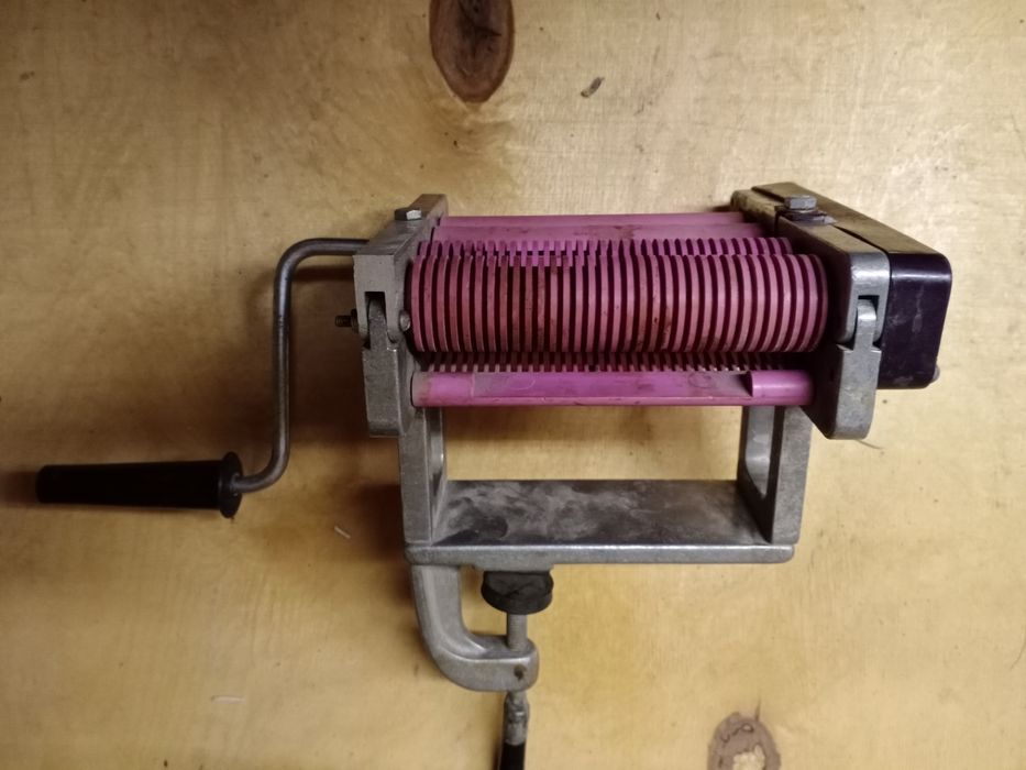 Лапшерезка мясорубка ручная продам