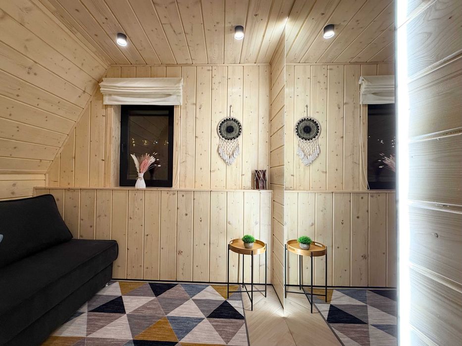 Дом в стиле A-frame (приватная територия)