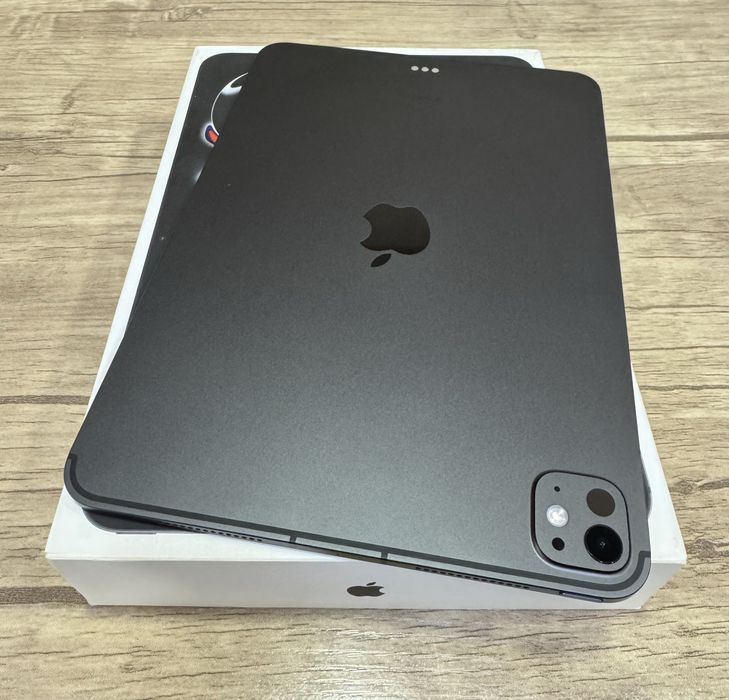 Prodam Idyal Ipad Pro 11 M4 256GB