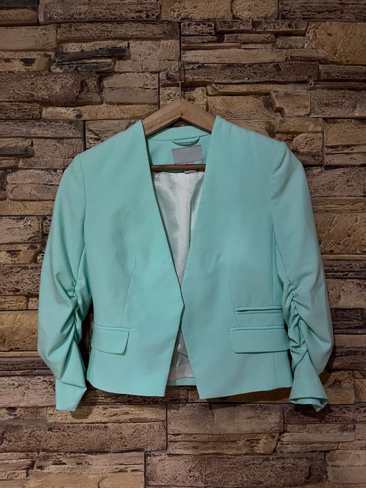 Сако в ментов цвят