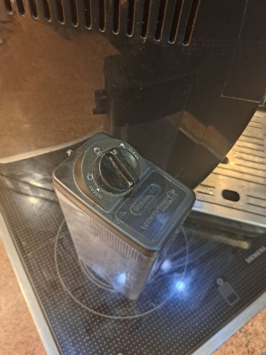 Кафемашина Delonghi Dinamica