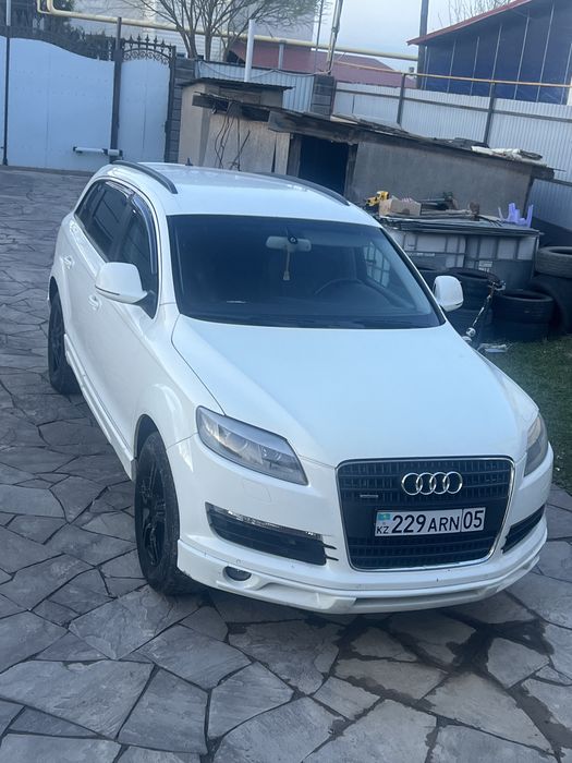 Ауди Q7 легендарный