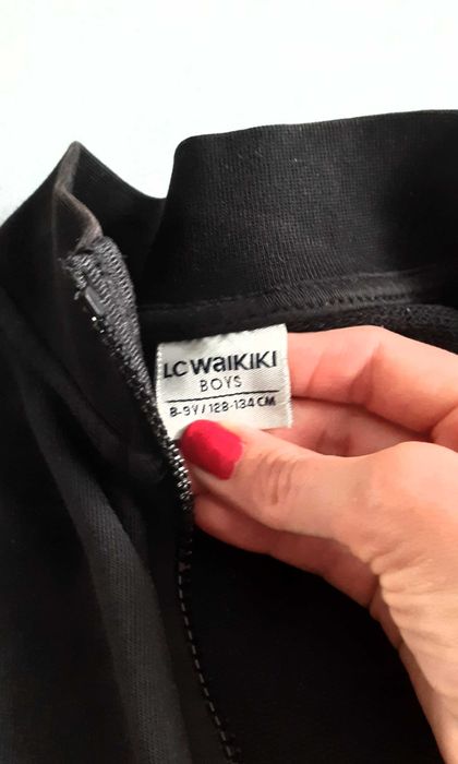 5 броя детски тениски и черен суичър за 8-9 г