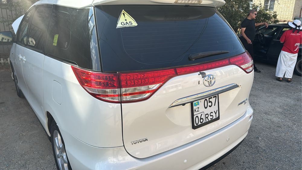 Toyota previa 3,5 2007ж