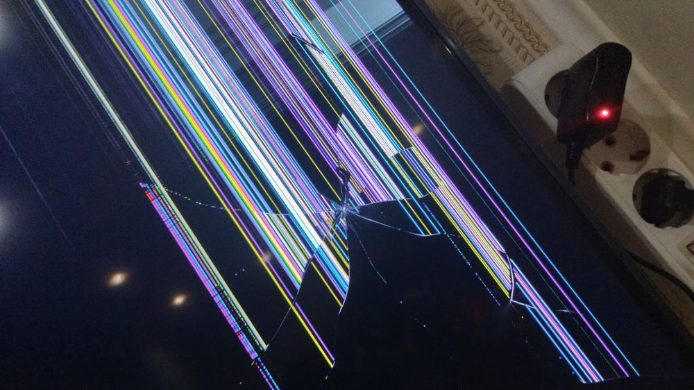 Телевизор lg полоска.