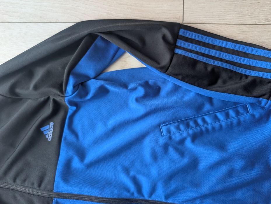 Bluza training Adidas Equipment originala marimea S sau 164 cm