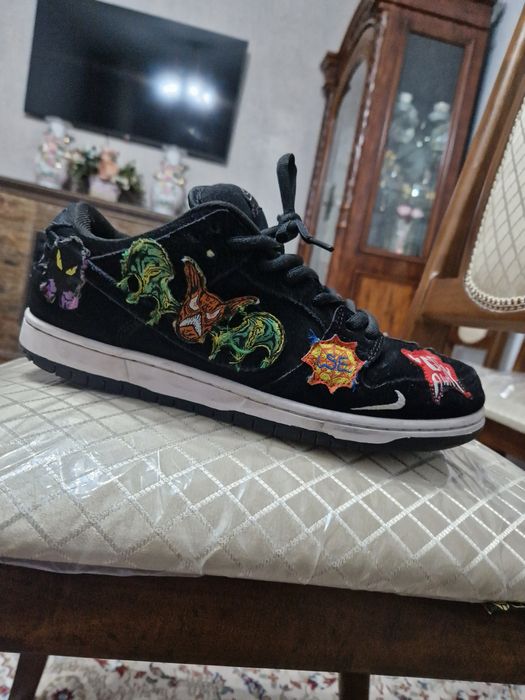 Продам кроссовки Nike neck face