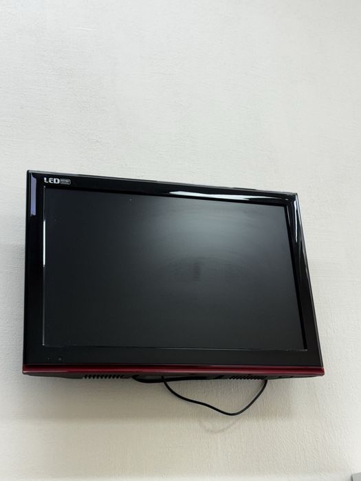 Продам мин телевизор