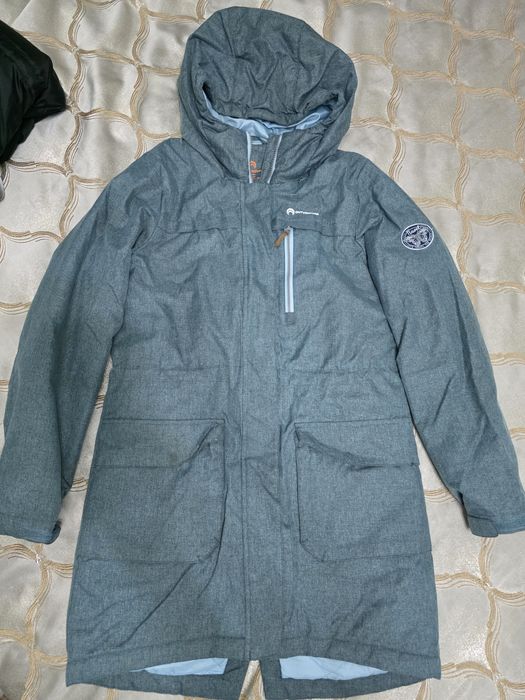 Женская куртка 42 размера