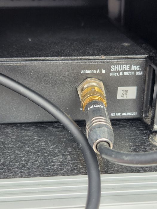Безжичен Микрофон SHURE UR4S ( R9 - 790- 865 MHz )