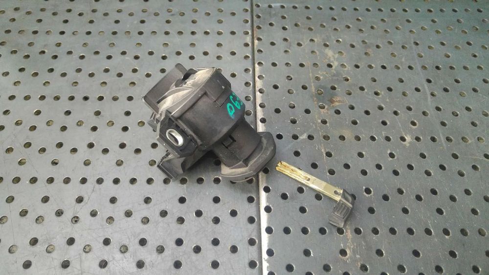 Incuietoare portbagaj bmw seria 3 e90 51247167321 10862510