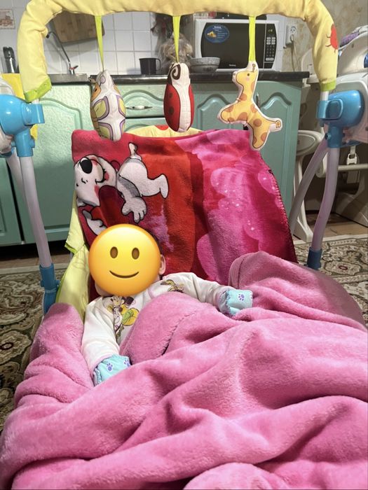 Кресло-качели для малышей