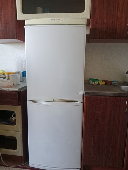 Продается холодильник