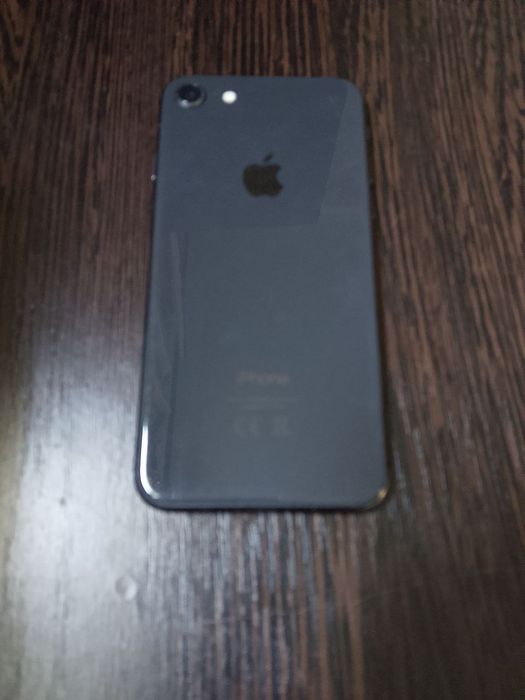 Iphone 8 продам.