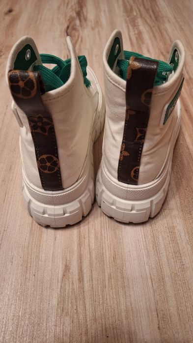 Дамски спортни обувки Live бяло/зелено размер 38