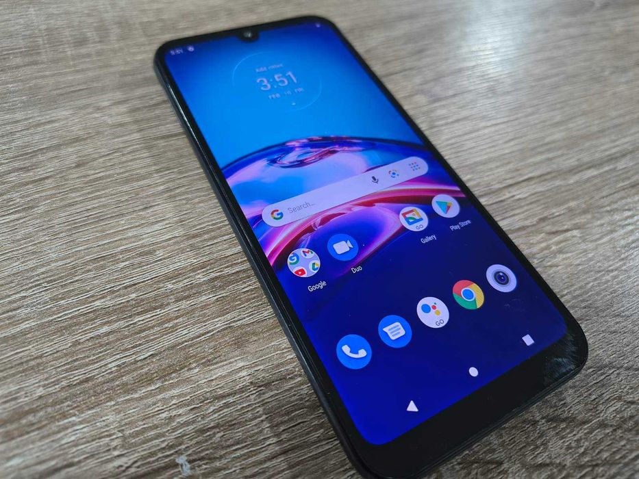 Мобилен телефон Motorola E6i