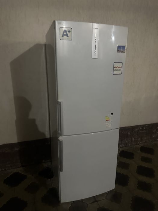 Это холодильник Bosch