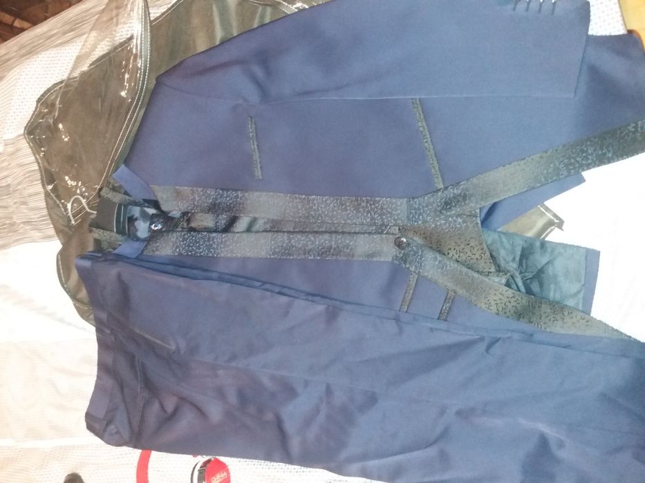 Costum nou sau schimb