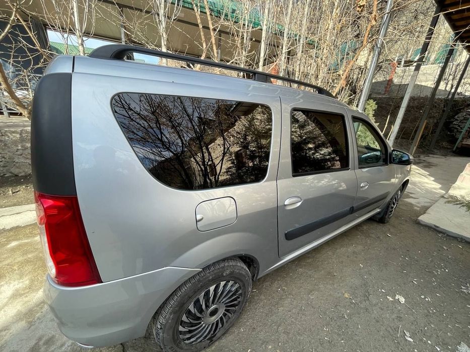 ларгус 2021 срочна сотилади 11000$