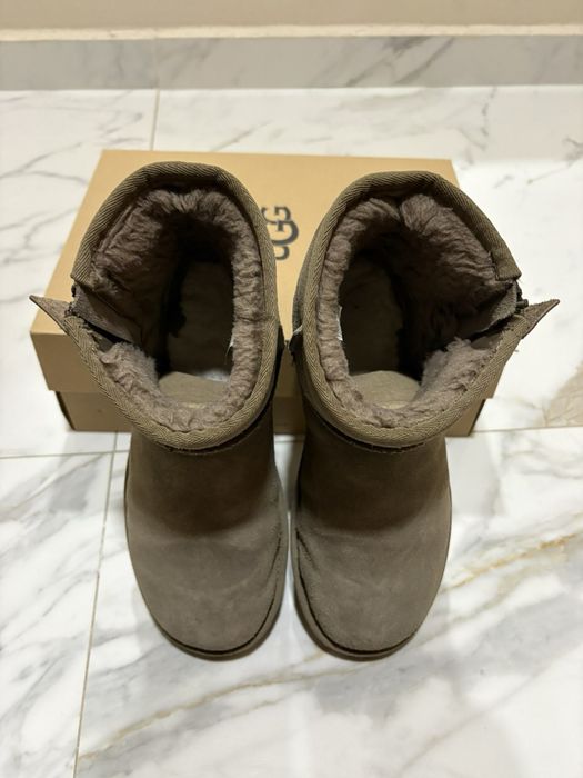 Ботушки UGG Natural Classic Mini Bailey с цип