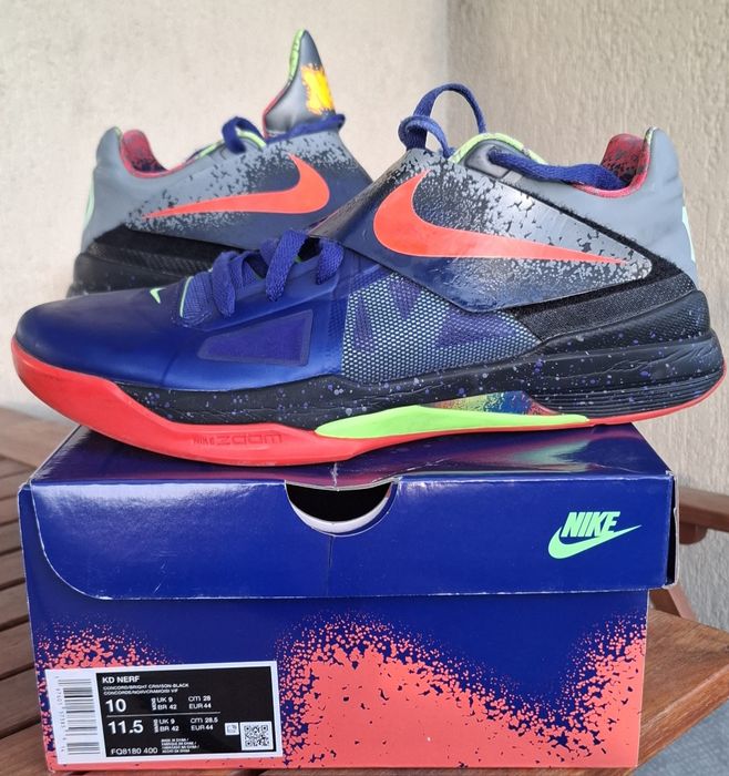 Баскетболни обувки NIKE KD 4 'NERF'
CONCORD/BRIGHT CRIMSON