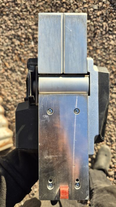 Электро рубанок пользовались один раз