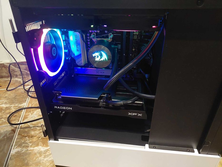 PC gaming Ryzen 9600X RX 9060 XT 16GB 32GB DDR5 garanție