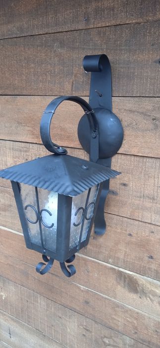 Нов метален фенер