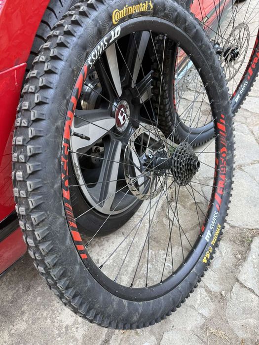 Капли DT Swiss FR1950 29” 12x157мм, Rockshox Super Deluxe Select+ 225мм