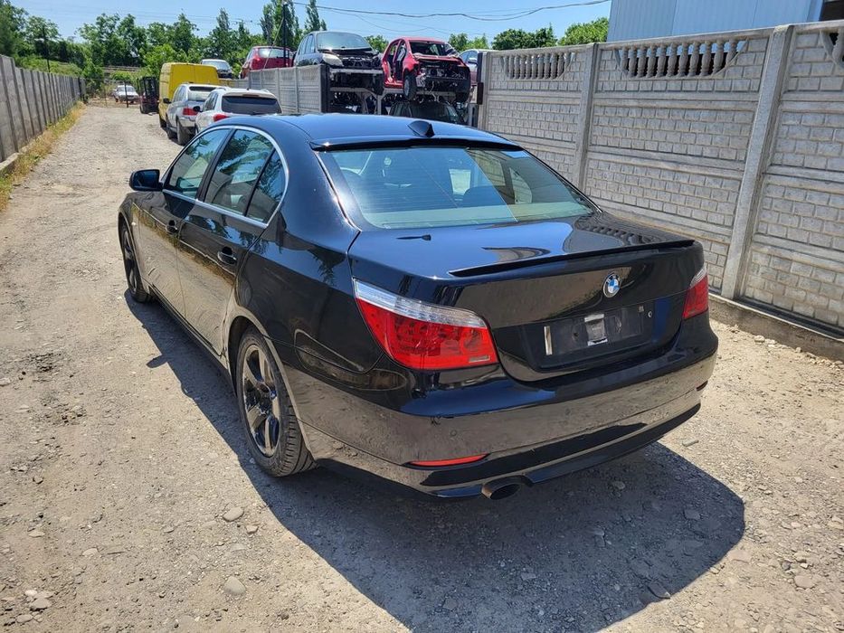trager/capota/faruri/aripi bmw e60 520 d an 2007 lci
