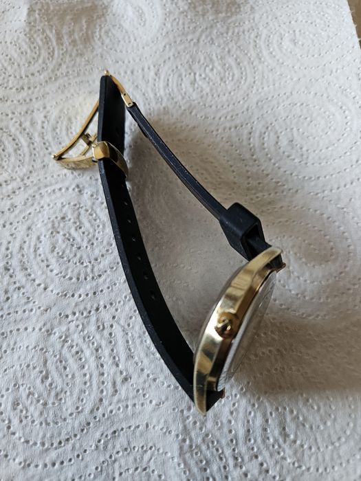 часовник  tissot visodate