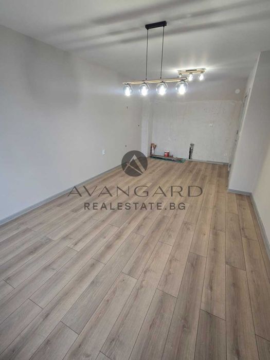 Продава се Двустаен апартамент в Пловдив, Кючук Париж - 61 кв.м за 1095 €/кв.м - Снимка #2