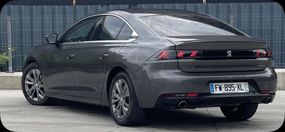 Peugeot 508 Plug in Hybrid automatic Allure black