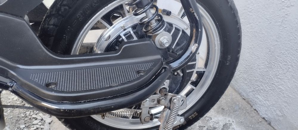 Электроскутер 16размер