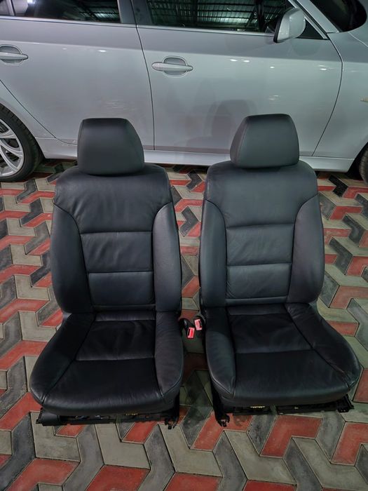 Продам сидения на BMW E60