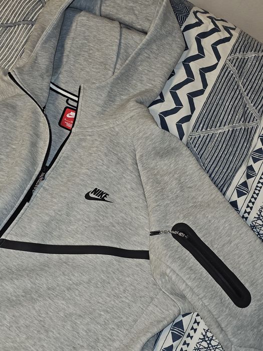 Nike Tech Fleece горнище - сиво XL