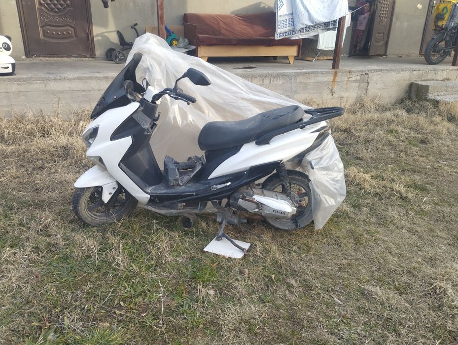 Мопед макси сатылады