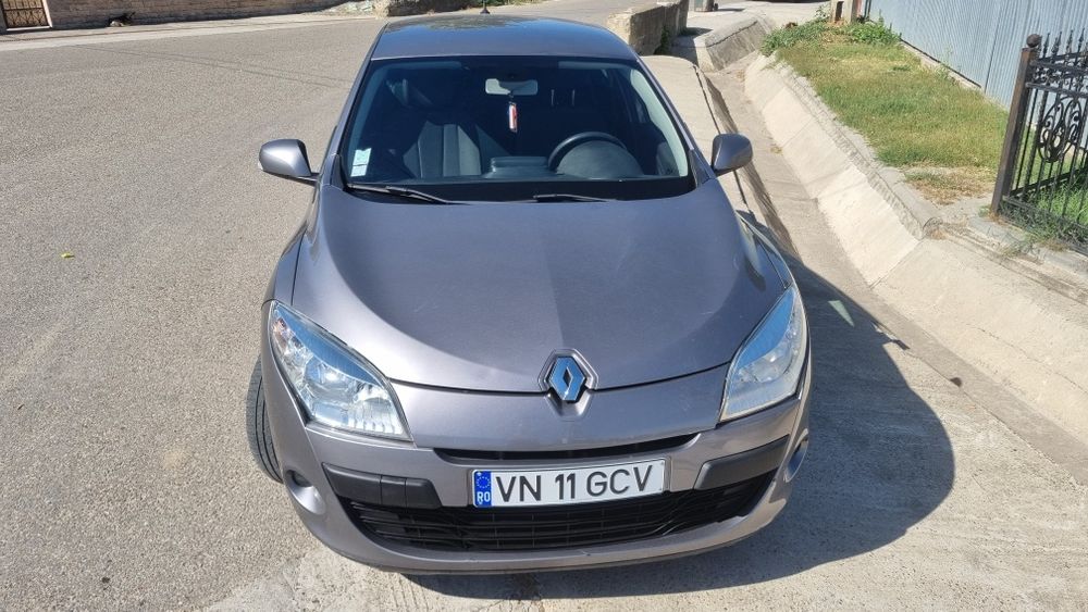 RENAULT Megane