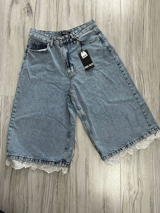 Jeans cu dantela