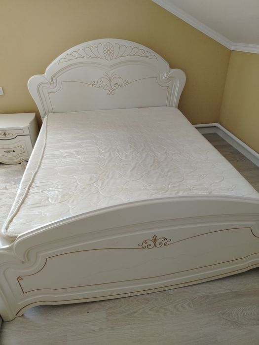 Кровать двух спальный