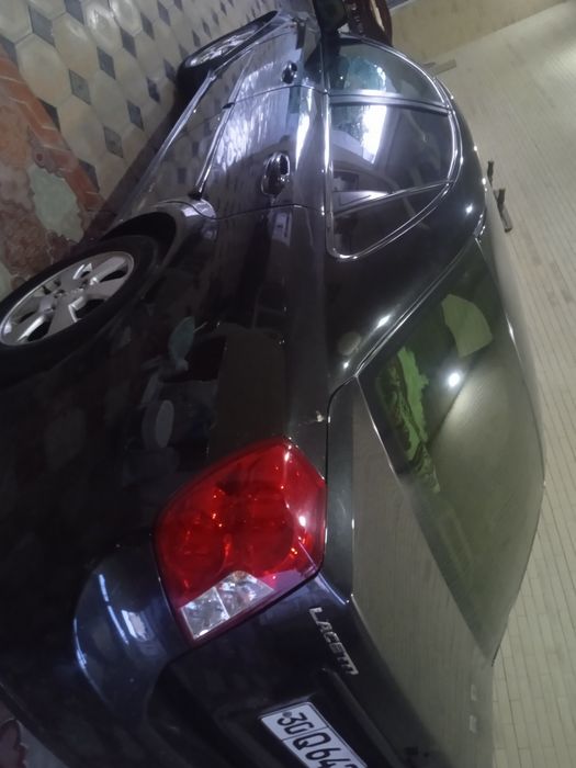 Автомобиль ЖЕНТРА Евро.  сотилади куп хайдамаган. Радной краска.срочно