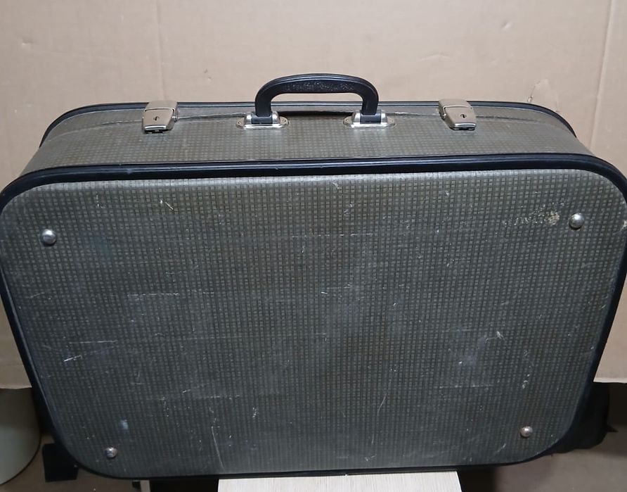 Valize/geamantane mari (nu troler)