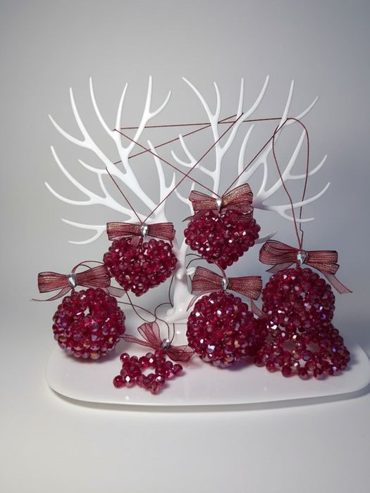 Новогодние елочные игрушки ручной работы