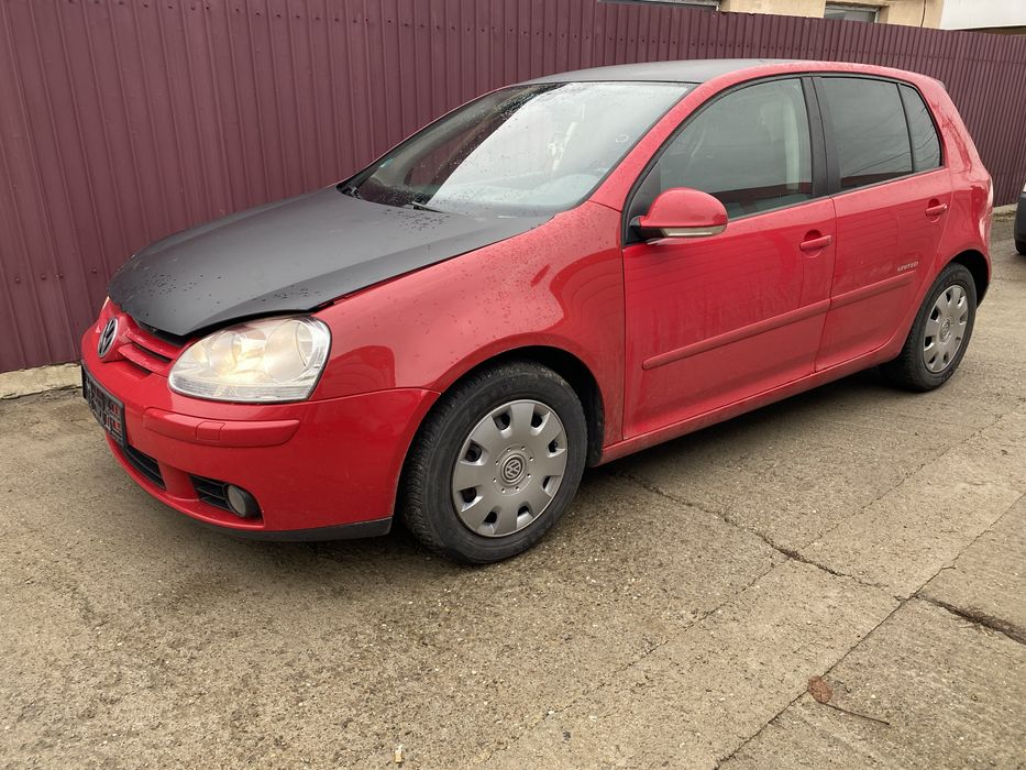 Dezmembram VW Golf 5
