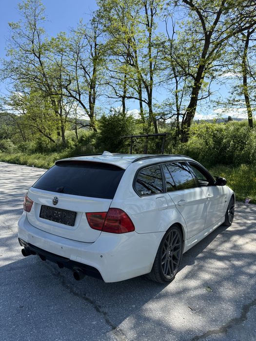 BMW 330xd намира се във велинград!