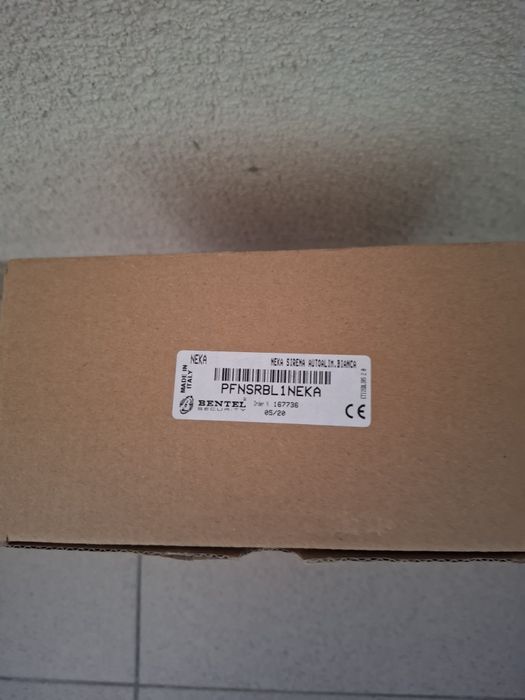 Sirena exterior cu flash autonoma, functie auto diagnosticare, 4 intra