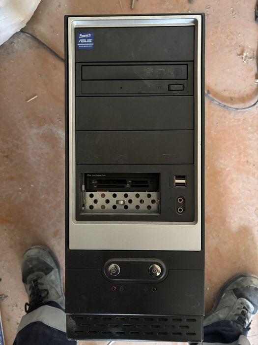 Настолен компютър